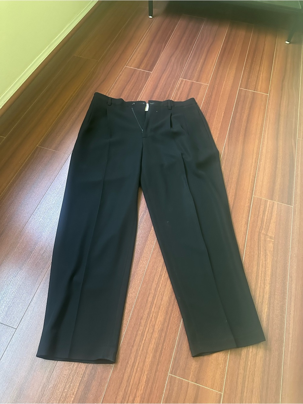 Banana Republic Black Men's Dress Pants - Pleated Straight Leg